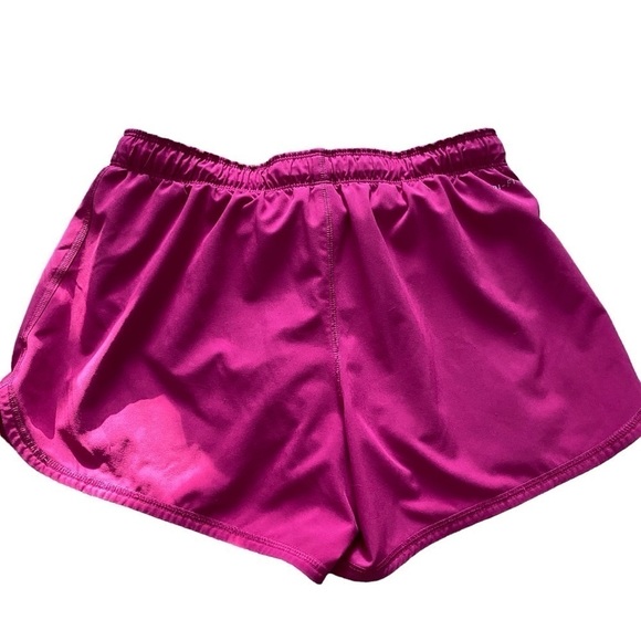 Nike Dri-Fit Pink Magenta 4” Inseam Shorts in Sz Small w/ Pulls - Picture 2 of 10